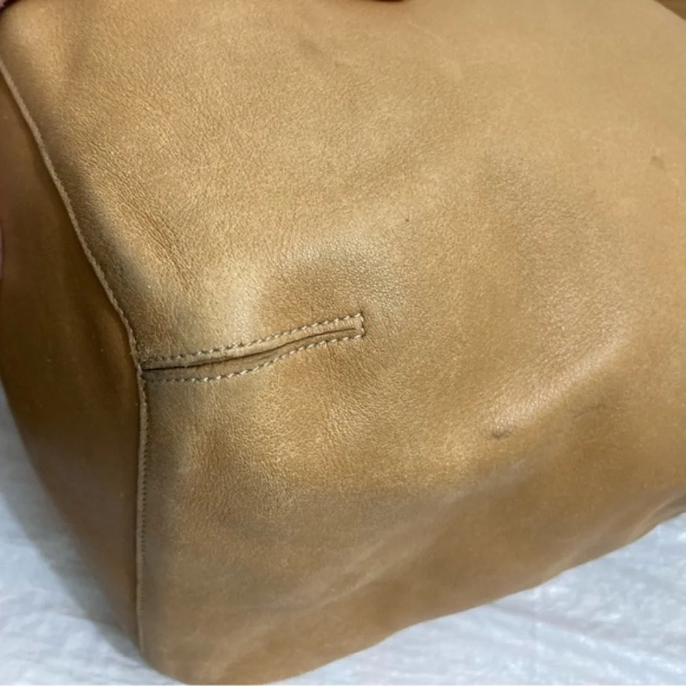 Coach vintage XL Leather Convertable Duffle Bag Tote Purse 9151 tan nickel